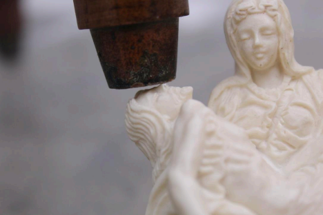 Caleb Clemente, Pietà